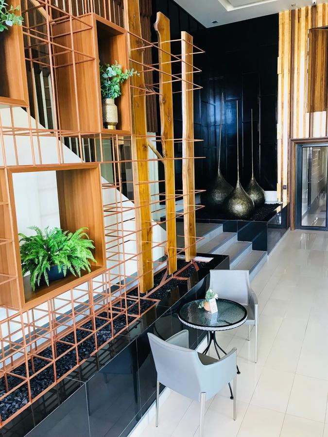 Astra Suites Central Chiang Mai Buitenkant foto