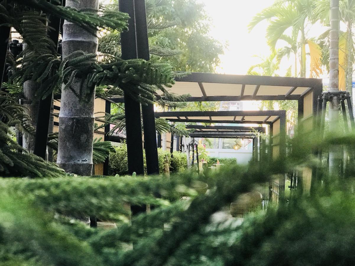 Astra Suites Central Chiang Mai Buitenkant foto