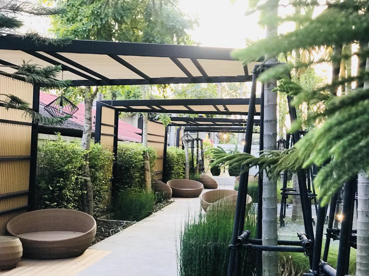 Astra Suites Central Chiang Mai Buitenkant foto
