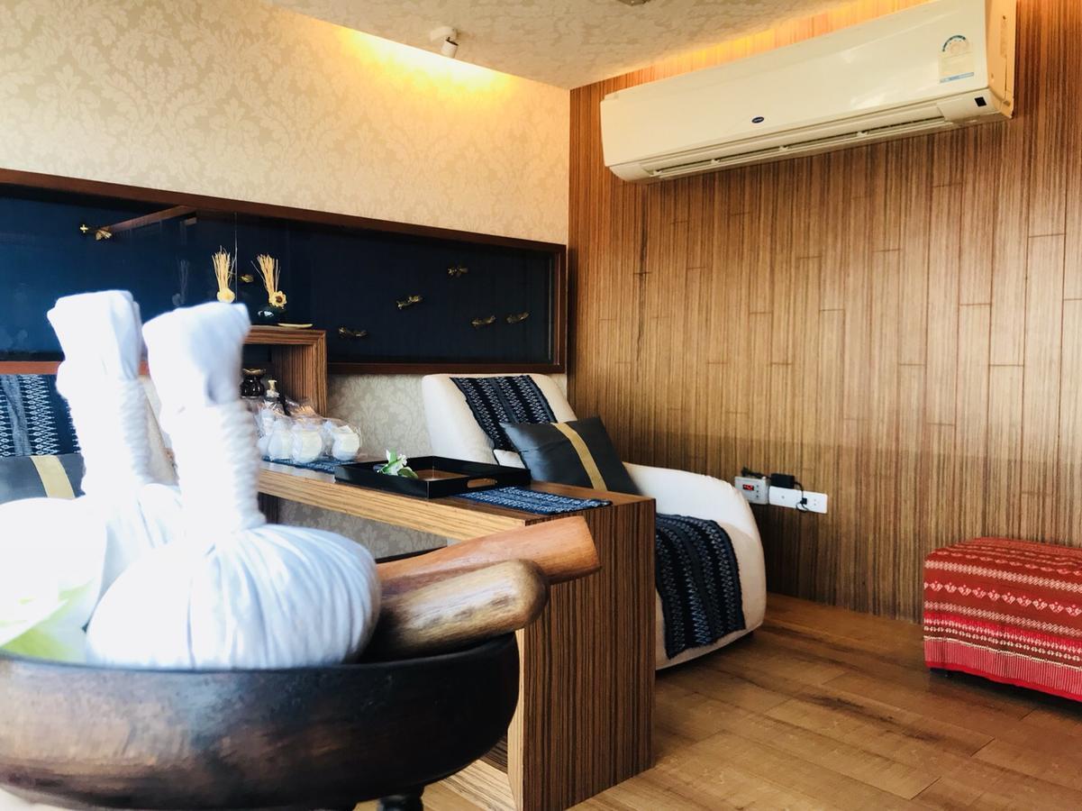 Astra Suites Central Chiang Mai Buitenkant foto