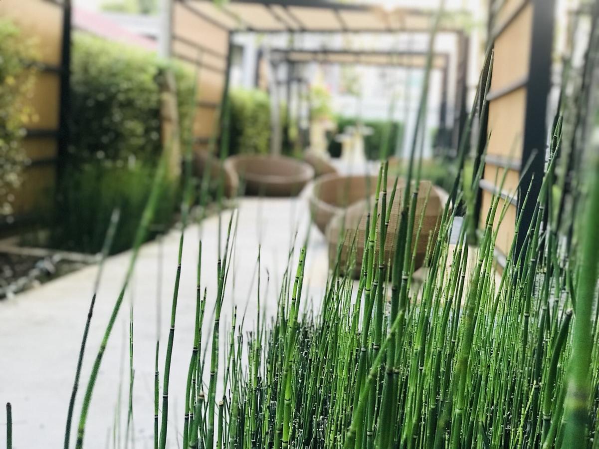 Astra Suites Central Chiang Mai Buitenkant foto
