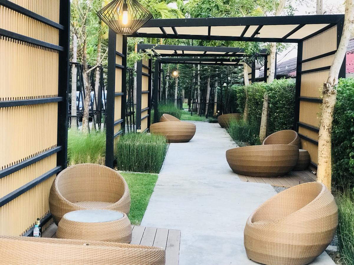 Astra Suites Central Chiang Mai Buitenkant foto