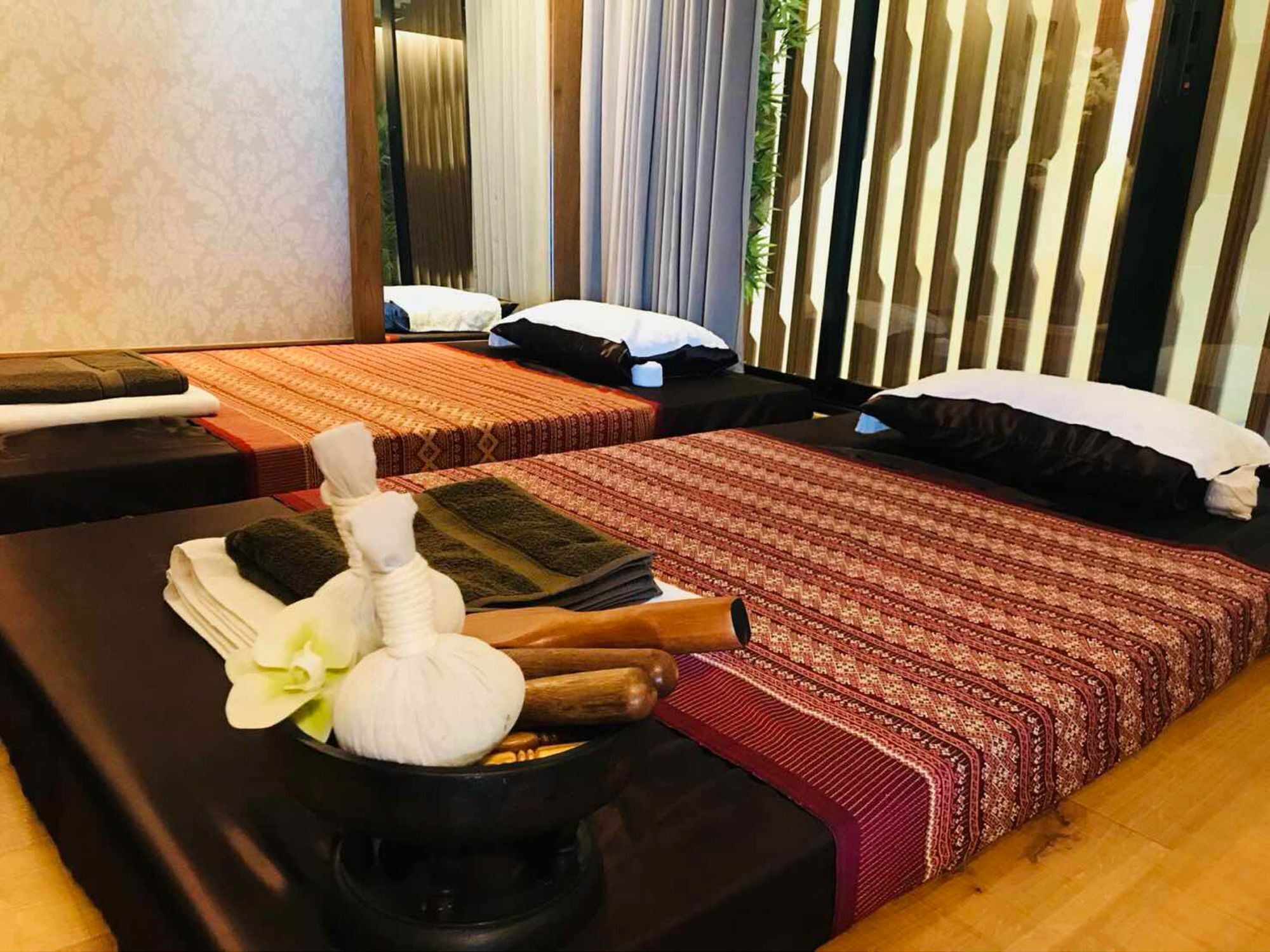 Astra Suites Central Chiang Mai Buitenkant foto